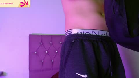 Aaron y Antonella online show from April 9, 8:47 pm