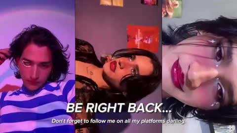 Snapshot of aaron_darkus chatting on October 12, 10:42 pm Aaron online show from October 12, 10:42 pm