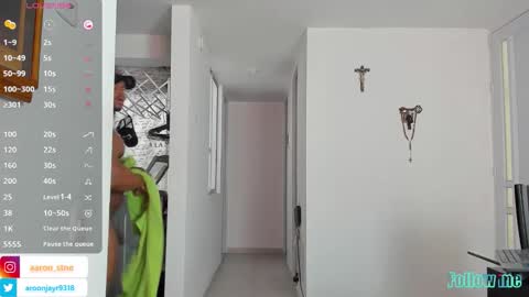 Aaron online show from December 15, 2:10 pm