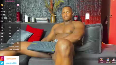 Aaron online show from March 7, 3:03 am