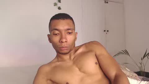 Heyy my name is Aaron online show from February 17, 2:04 pm