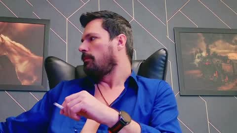 Snapshot of aaronbomer chatting on January 21, 7:37 am Aaron online show from January 21, 7:37 am