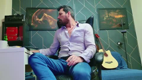 Snapshot of aaronbomer chatting on January 22, 5:48 am Aaron online show from January 22, 5:48 am