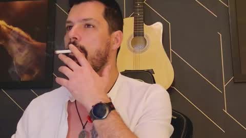 Snapshot of aaronbomer chatting on February 9, 3:23 pm Aaron online show from February 9, 3:23 pm