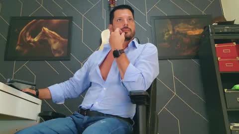 Snapshot of aaronbomer chatting on March 10, 6:27 am Aaron online show from March 10, 6:27 am