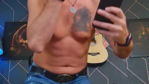 Snapshot of aaronbomer chatting on September 16, 6:25 am Aaron online show from September 16, 6:25 am