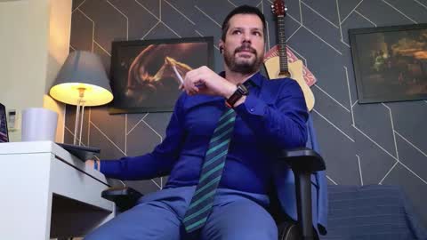 Snapshot of aaronbomer chatting on November 7, 7:25 pm Aaron online show from November 7, 7:25 pm