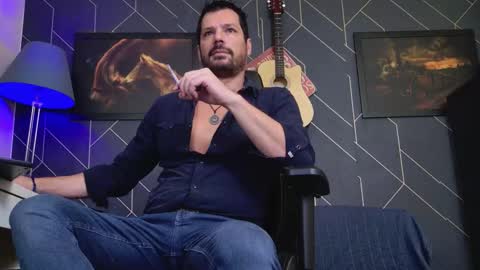 Snapshot of aaronbomer chatting on November 23, 9:09 am Aaron online show from November 23, 9:09 am