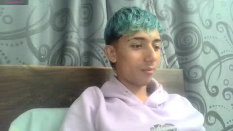 Snapshot of aaronevilxx chatting on September 16, 4:24 am aaronevilxx online show from September 16, 4:24 am