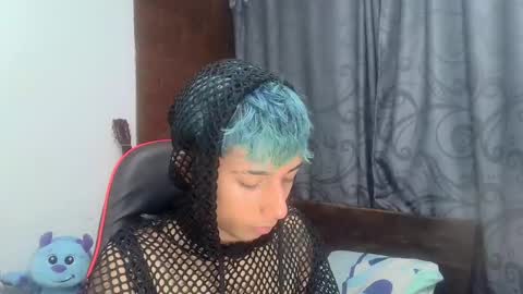 Snapshot of aaronevilxx chatting on September 18, 5:09 am aaronevilxx online show from September 18, 5:09 am