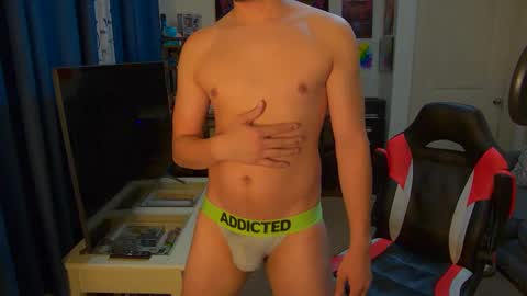 Snapshot of aarong_albertg chatting on October 3, 12:29 am ShyGaymerGuy online show from October 3, 12:29 am