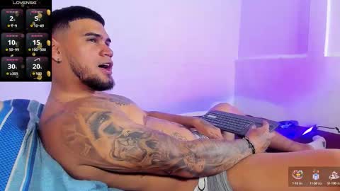 Snapshot of aaronhunter__ chatting on October 29, 6:59 am ig aaron hunter123 online show from October 29, 6:59 am