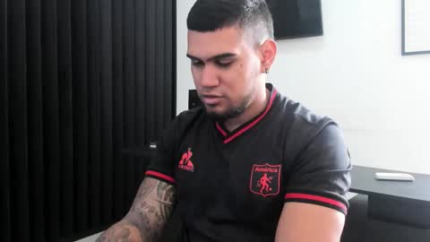 ig aaron hunter123 online show from February 16, 2:13 pm