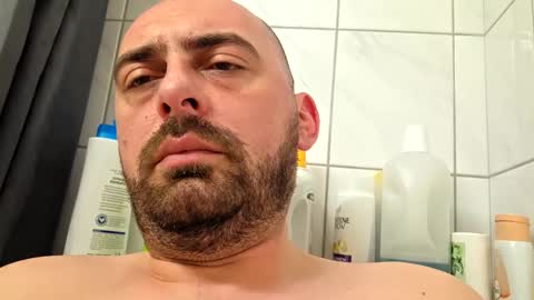 abas1986 online show from February 17, 10:23 am