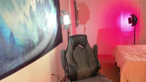 Abbie  Morgan online show from November 2, 10:45 pm