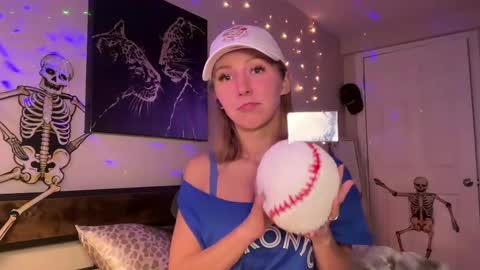 Snapshot of abbienextdoor chatting on November 2, 2:14 am Abbie online show from November 2, 2:14 am