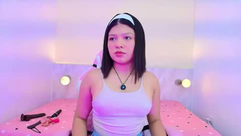 abby_coper1 online show from May 30, 12:02 pm