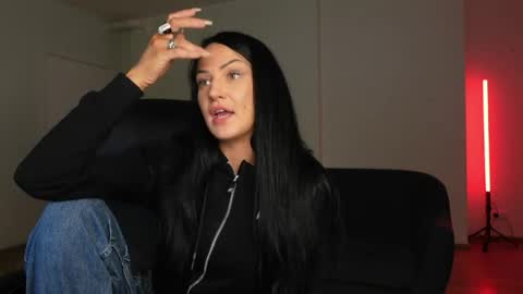 ABBY LAKER online show from April 18, 5:39 pm