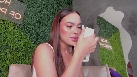 Snapshot of abby_me chatting on February 20, 12:04 pm A B B Y online show from February 20, 12:04 pm
