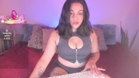 Snapshot of abby_saphir chatting on October 3, 3:25 am ABBY SAPHIR online show from October 3, 3:25 am