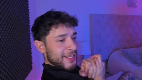 START TRANSMISSION ---- AM COLOMBIA TIME online show from December 21, 1:51 pm