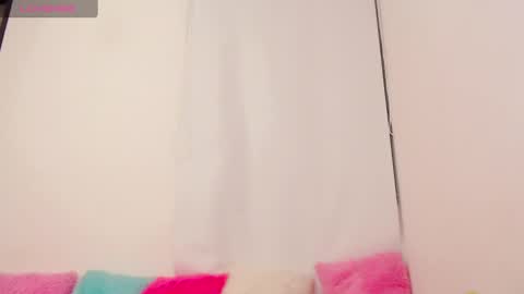 Snapshot of abbyh chatting on December 25, 6:09 am abbyh online show from December 25, 6:09 am