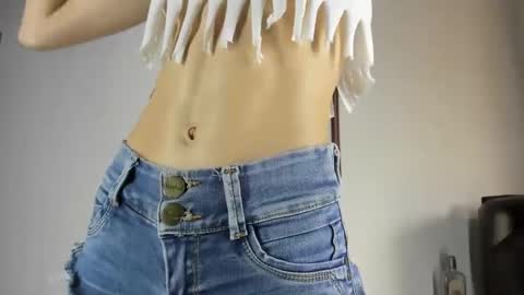 sara online show from February 1, 8:47 pm