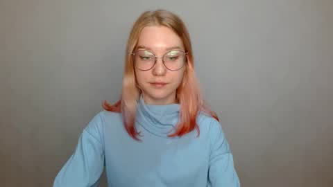 Abby Lovense is active online show from December 20, 1:00 pm