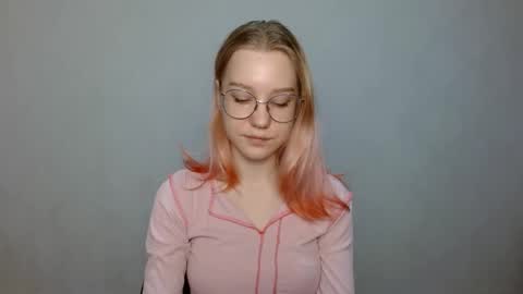 Abby Lovense is active online show from December 22, 9:55 am