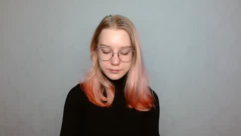 Abby Lovense is active online show from December 26, 10:59 am