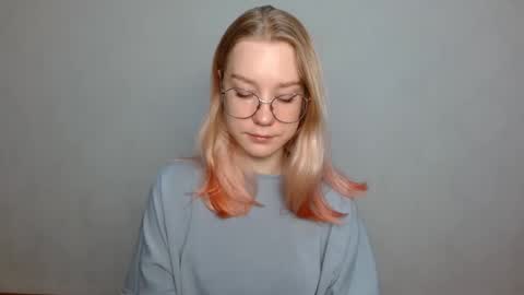 Abby Lovense is active online show from January 8, 7:45 am