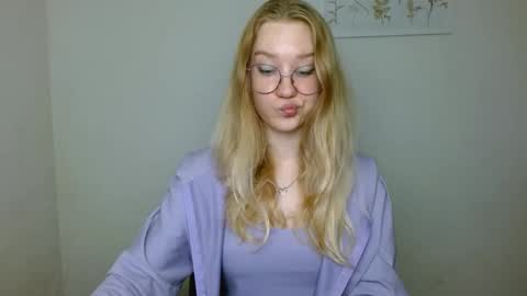 Abby Lovense is active online show from October 10, 1:32 pm