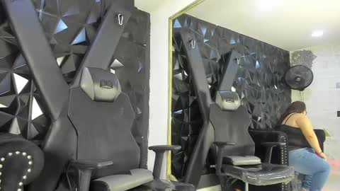 abbyrogers1 online show from April 13, 4:29 am