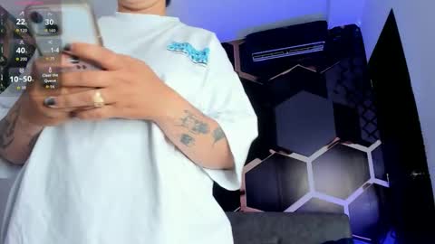 Snapshot of abbysmiitth_ chatting on November 28, 1:47 pm Abby Smith online show from November 28, 1:47 pm