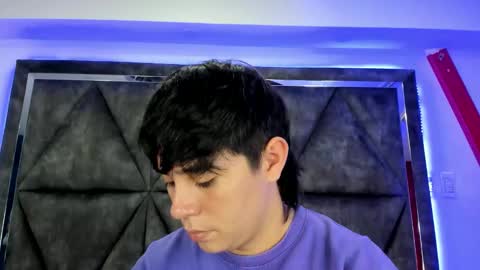 Snapshot of abbysmiitth_ chatting on December 5, 7:10 pm Abby Smith online show from December 5, 7:10 pm