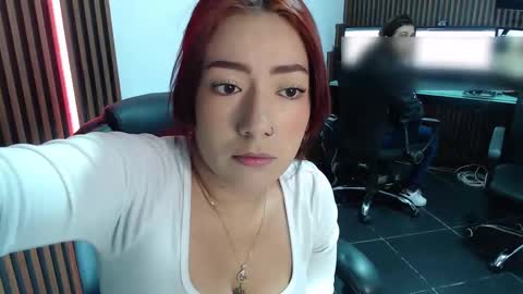 Abby Stones online show from February 25, 11:30 am