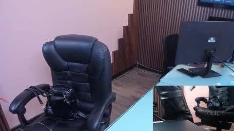 Abby Stones online show from December 4, 11:19 am