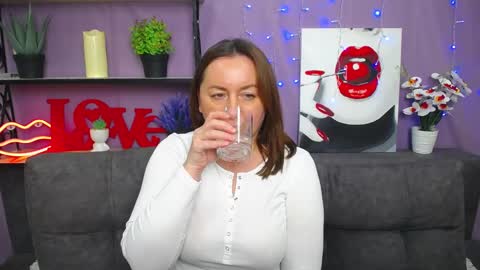 abbytaylorr online show from March 12, 5:38 pm