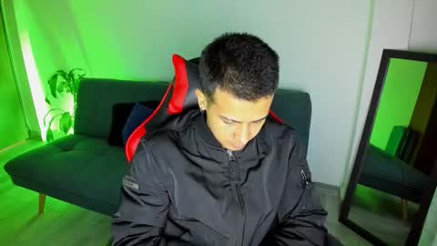 Independence model AbelAsburgo online show from March 5, 6:09 am