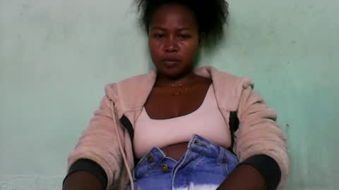 abella677022 online show from March 9, 6:56 pm