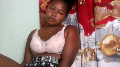 abella677022 online show from March 19, 6:34 pm