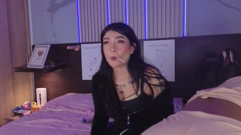 Snapshot of abella_as_ chatting on December 4, 7:17 am abella_as_ online show from December 4, 7:17 am