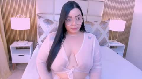 Abi wuw online show from May 21, 7:43 pm
