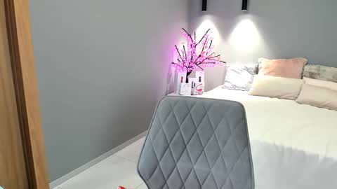 Arina online show from February 25, 5:08 am