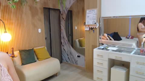 abigailowensss online show from October 18, 10:16 am