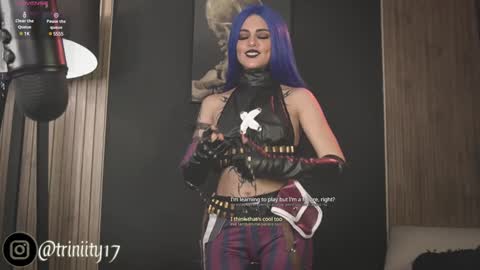 Snapshot of abril__colen chatting on December 22, 10:36 pm April online show from December 22, 10:36 pm