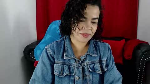 Snapshot of abril_beltran_ chatting on November 25, 11:43 am Abril Beltran online show from November 25, 11:43 am