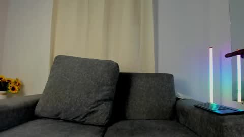 Snapshot of abril_jones10 chatting on February 8, 6:12 pm Abril jones online show from February 8, 6:12 pm