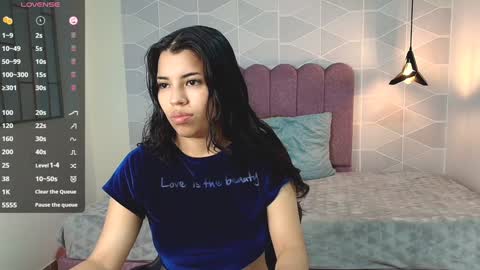ABRIL MATTHEWS online show from December 23, 3:12 pm