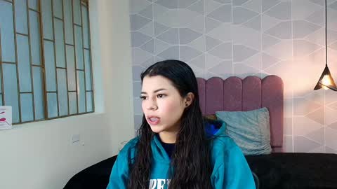 ABRIL MATTHEWS online show from January 18, 12:04 pm
